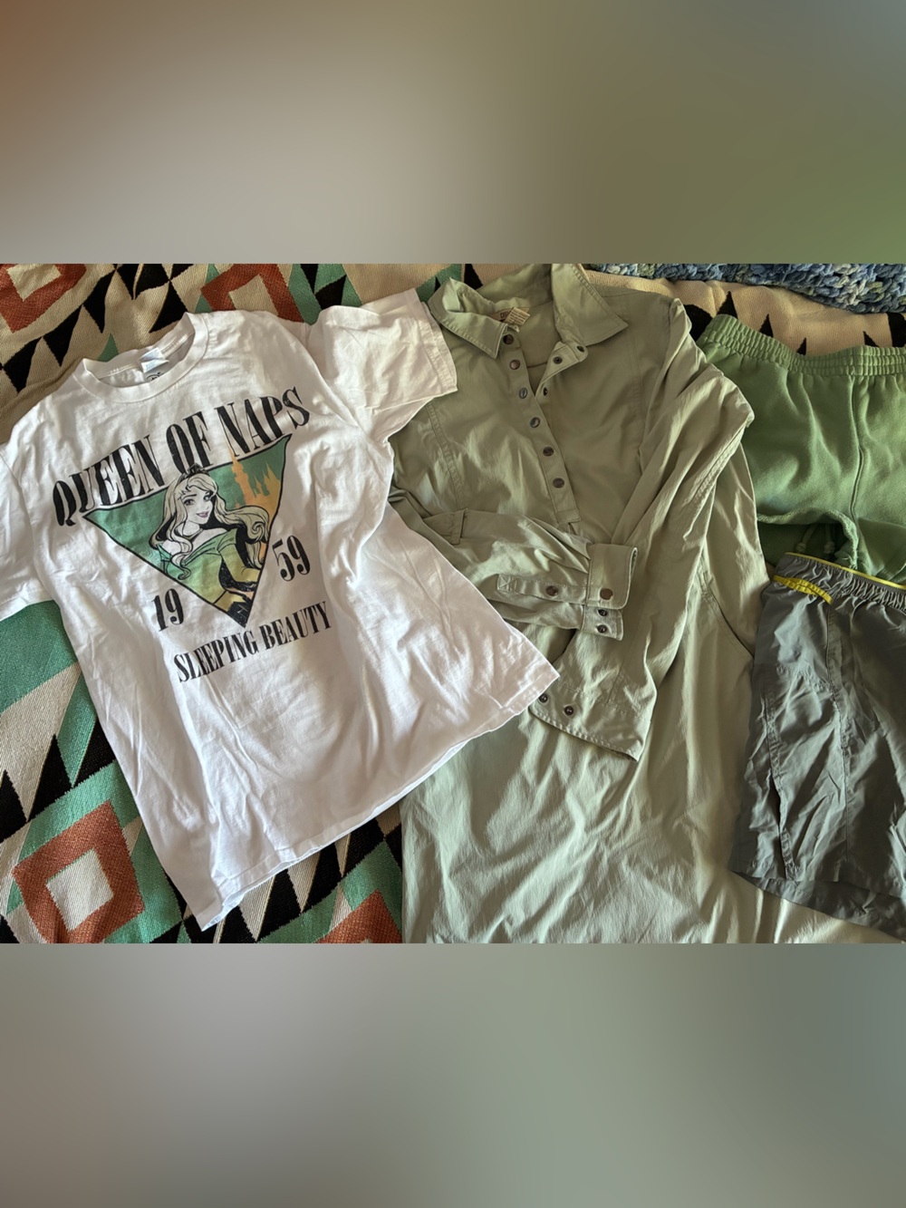Duluth Trading Company Dress bundle, Patagonia shorts, Disney shirt, Size Medium